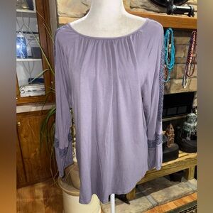 LOFT OUTLET SIZE X-LARGE LAVENDER LONG SLEEVE TOP W/CROCHET LACE ON SLEEVES